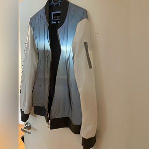 Men’s oversized plus sized XXL Guess reflective bomber jacket gray